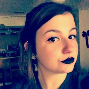 Meet your Posher, Lillie